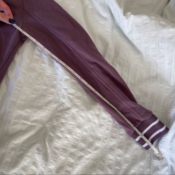 FILA Sweatshirt - Picture 10 of 10